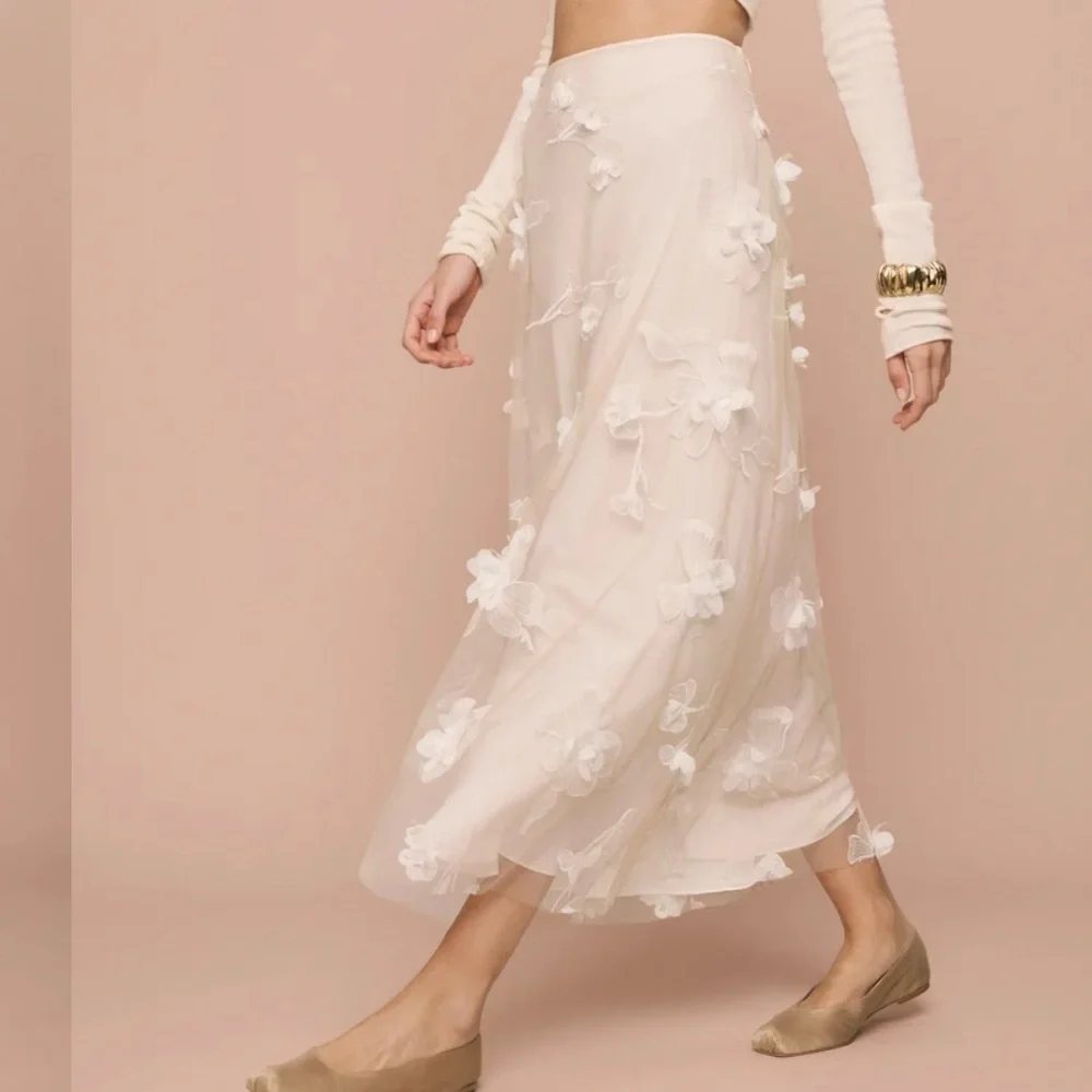 Reformation Gabriella Skirt - Picture 2 of 9